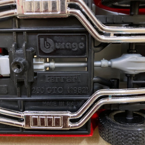 Ferrari 250 GTO 1962 Scale 1/24 - Picture 7 of 8